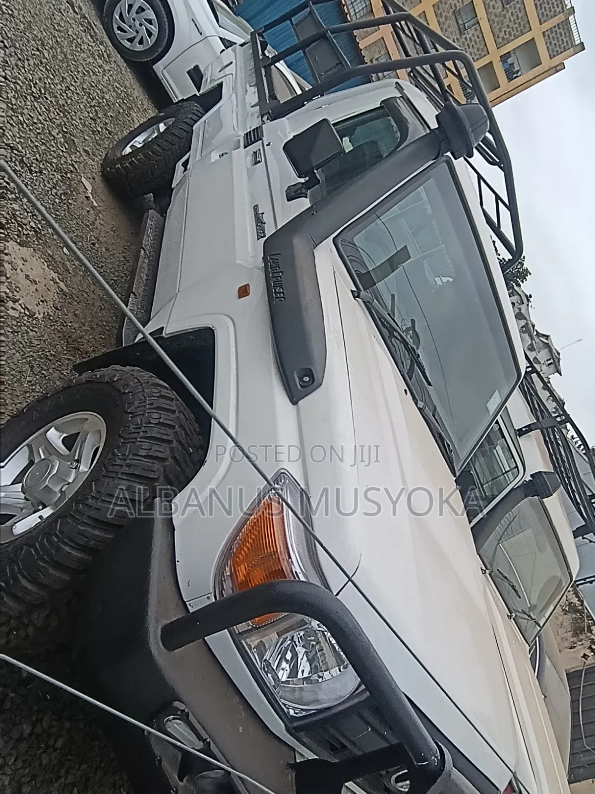 Toyota Land Cruiser 2016 White