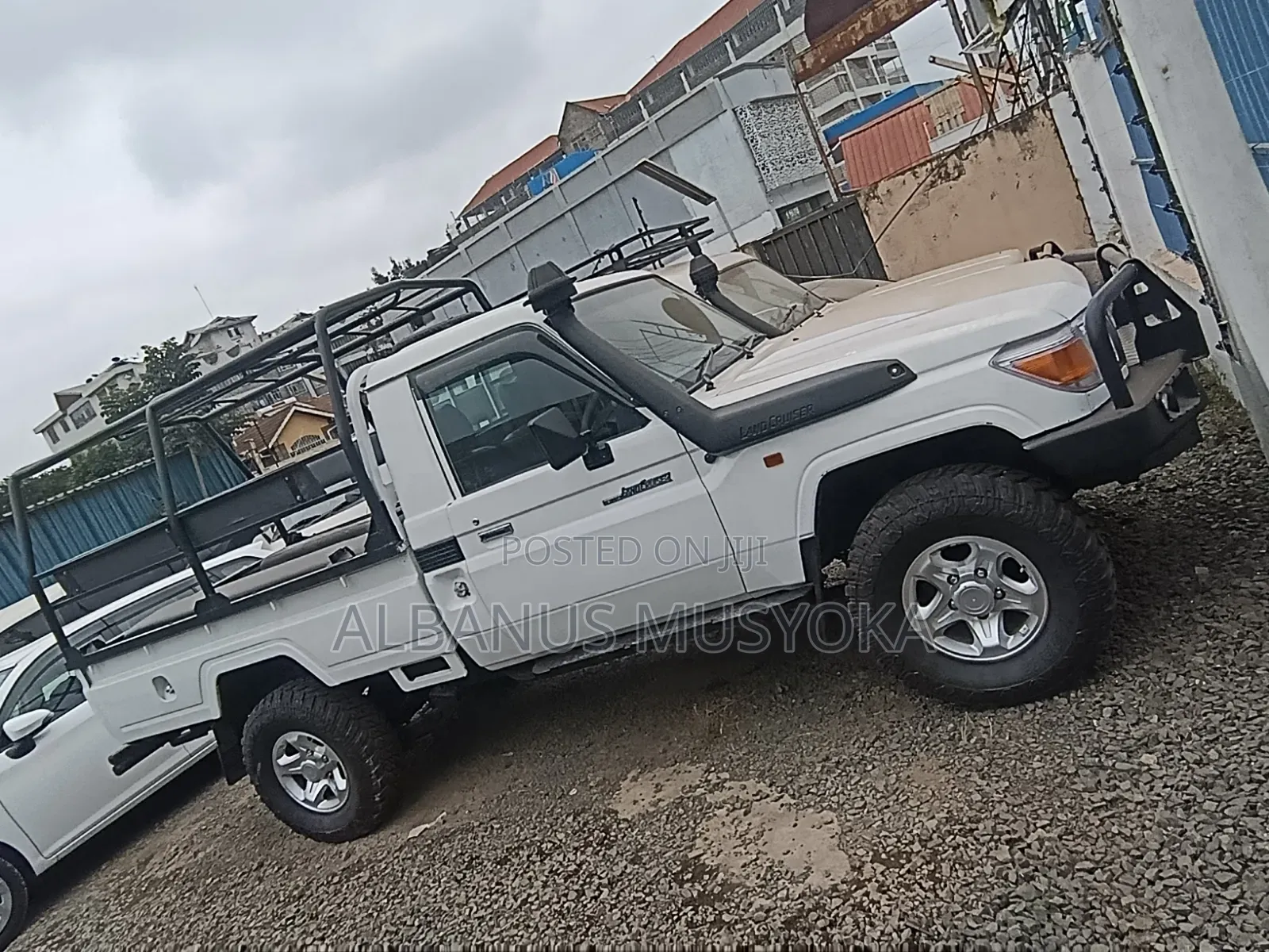 Toyota Land Cruiser 2016 White
