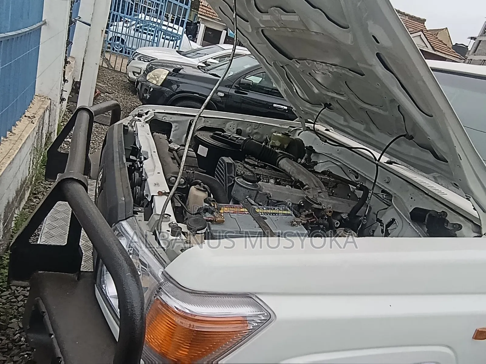 Toyota Land Cruiser 2016 White