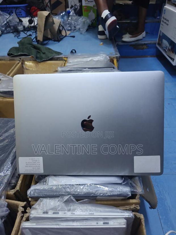 Laptop Apple MacBook Pro 16GB Intel Core i7 SSD 512GB - thumbnail 3