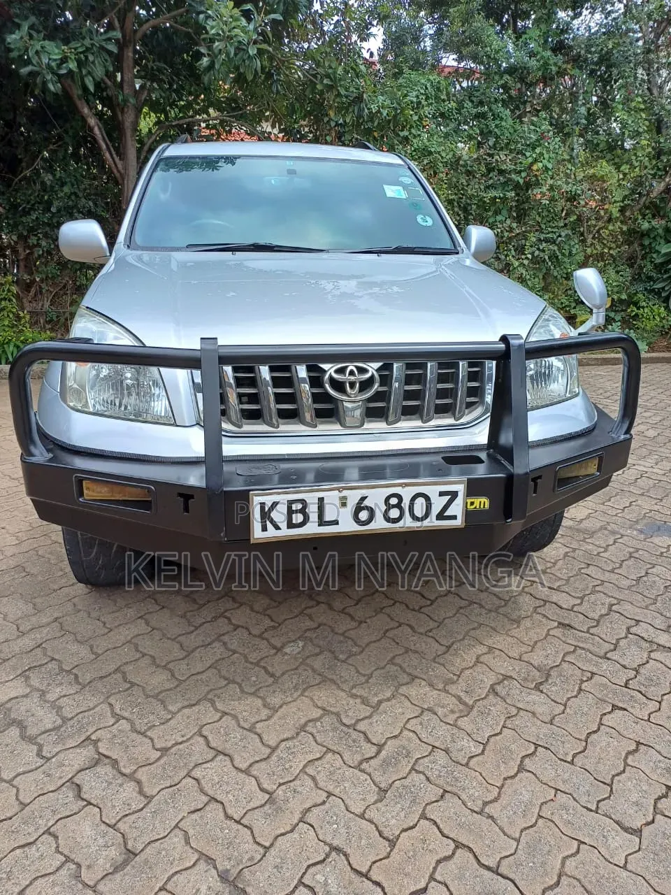 Toyota Land Cruiser Prado 2010 Silver