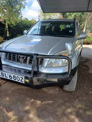 Toyota Land Cruiser Prado 2010 Silver