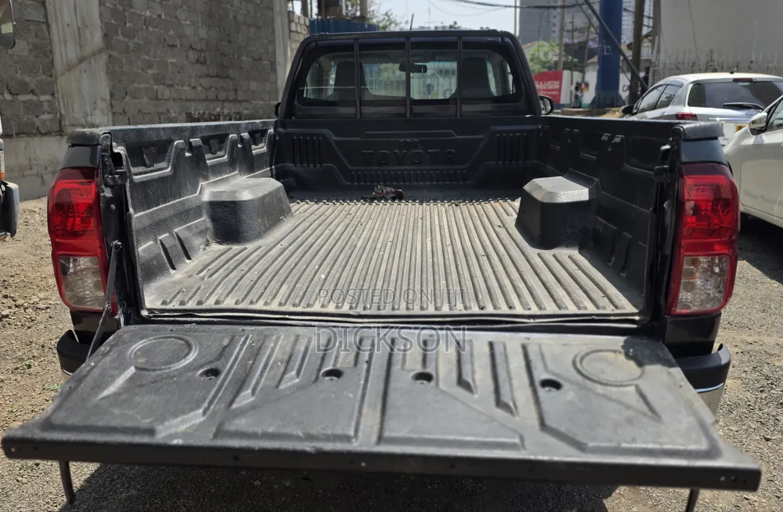 Toyota Hilux 2017 Gray
