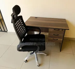 Modern Office Desk With Executive Chair