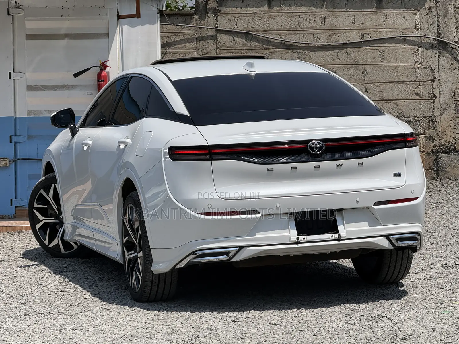 Toyota Crown Platinum 2023 White