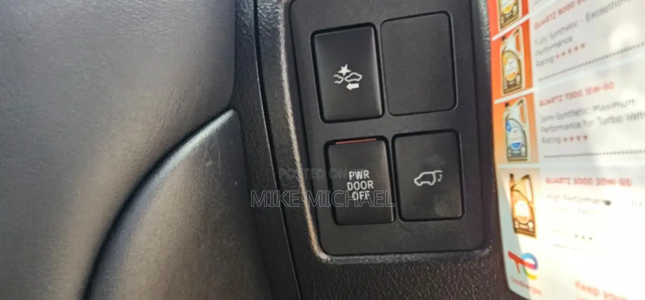 Toyota Land Cruiser 4.6 V8 ZX 2017 Black