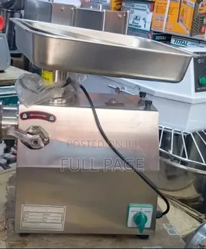 Meat Mincer Tk 22 With Reverse
