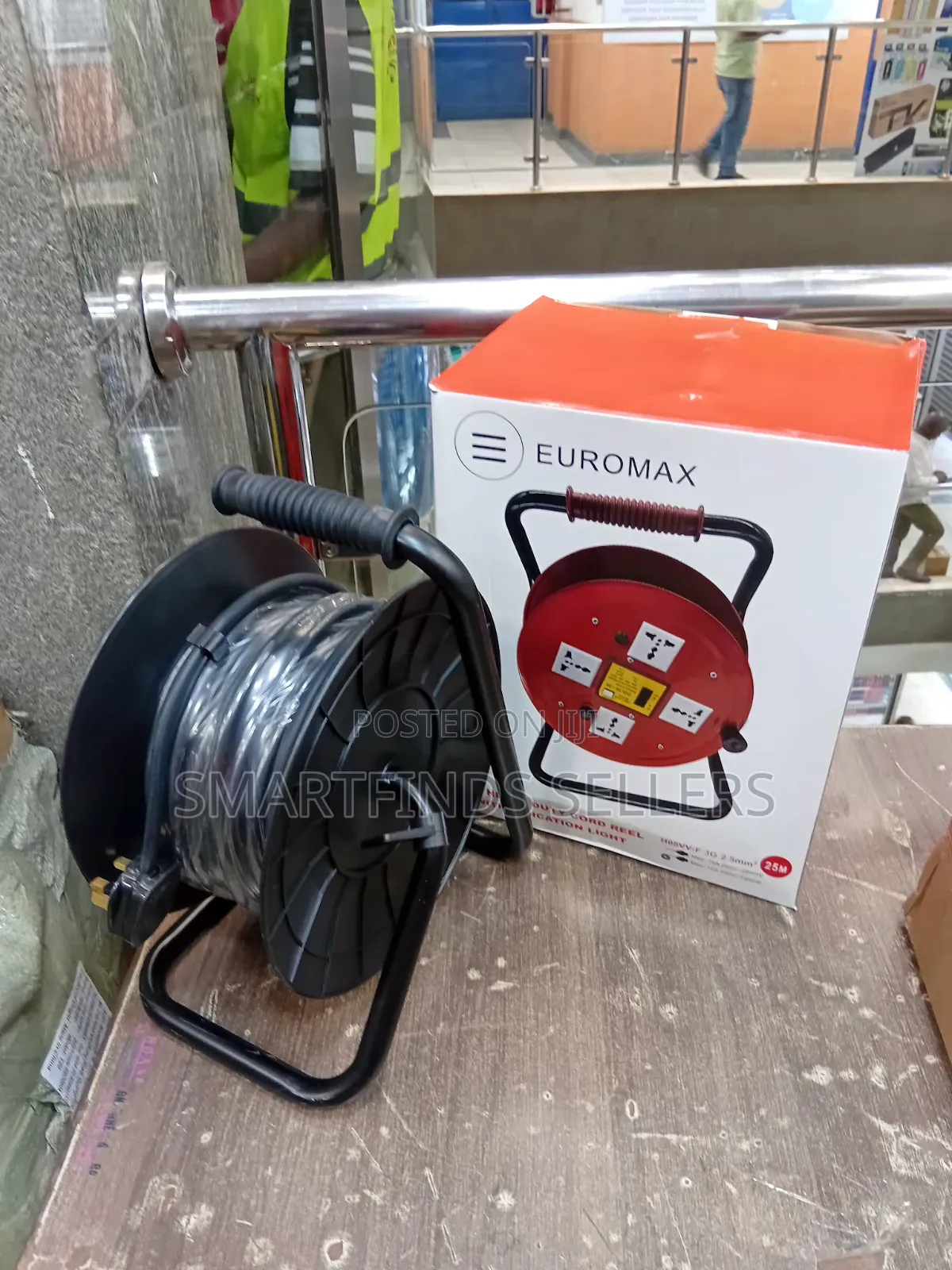 Euromax Extension Cord Reel – Heavy-Duty Power Cable Reel