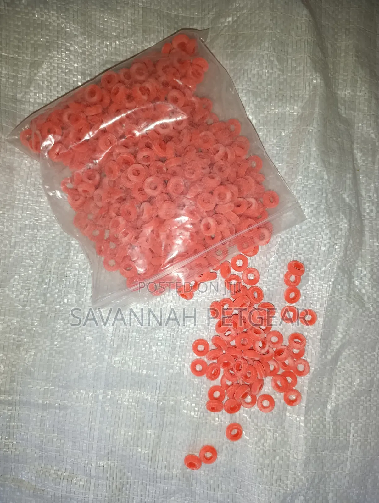 Castration Bands Elastic Rubber Castration Rings for Cows Sheep Cattle