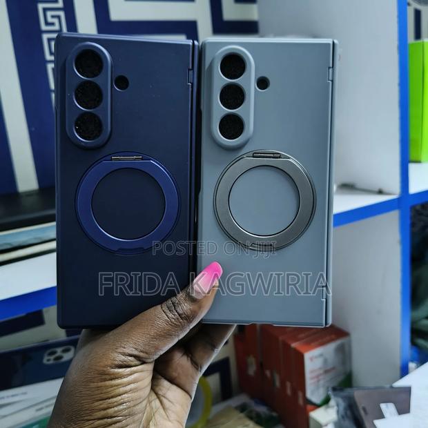 Samsung Fold 8 Ultra Back Cover With Magnetic Stand and Protector - thumbnail 2