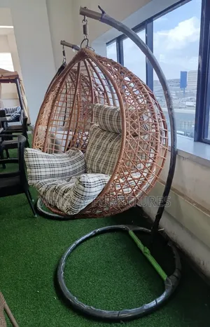 Hanging Outdoor Swing Chair
