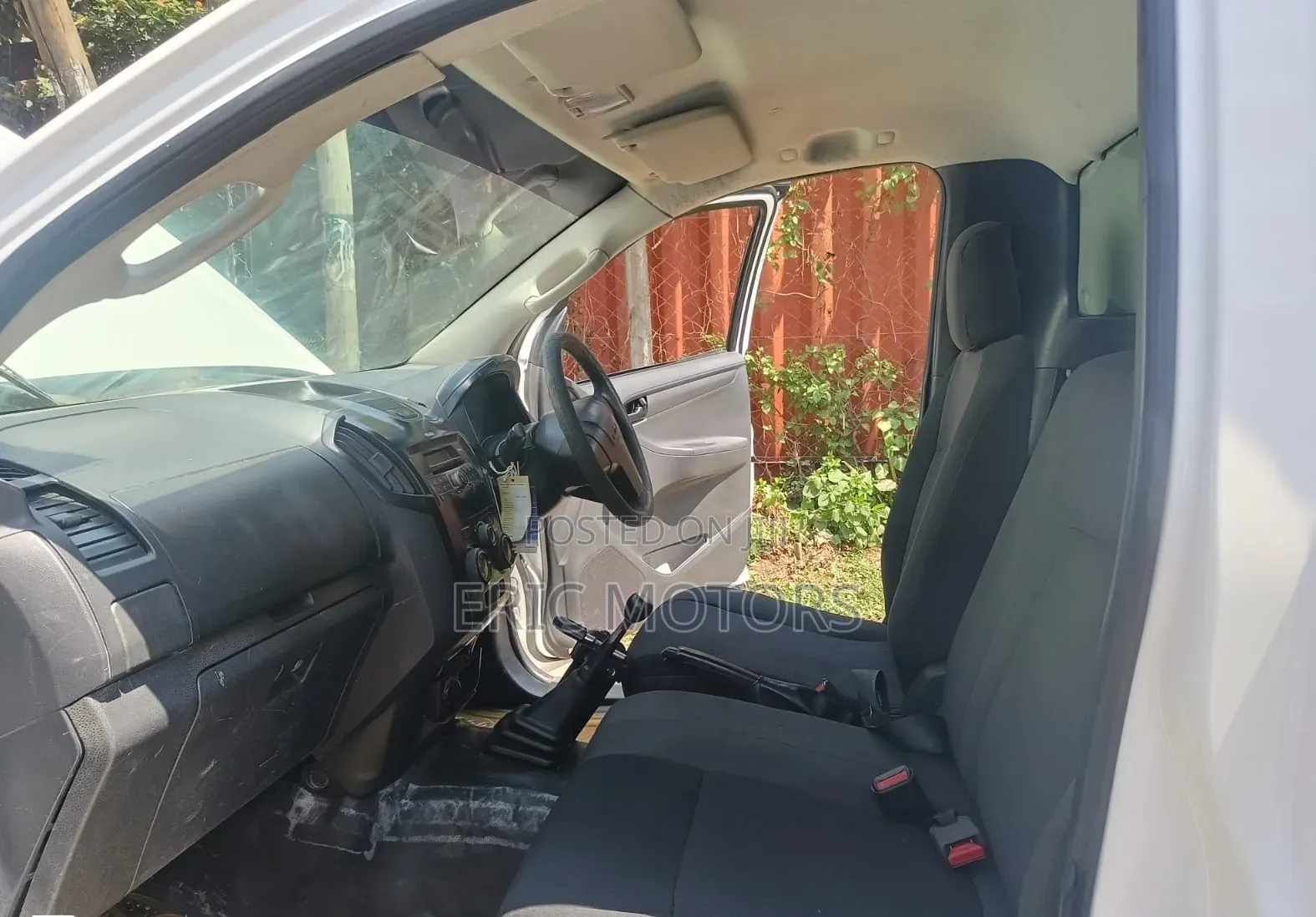 Isuzu D-MAX 2017 White