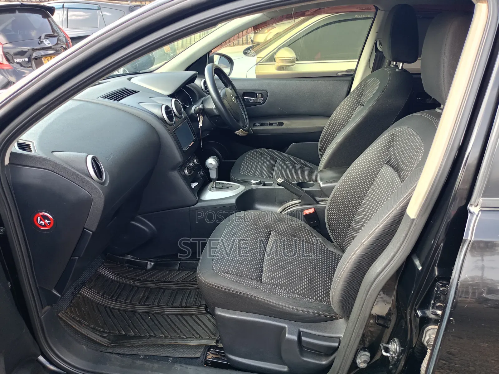 Nissan Dualis 2014 Black