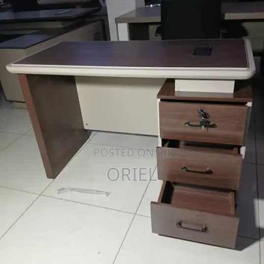 Office Desk : 120CM Executive Desk for Staff