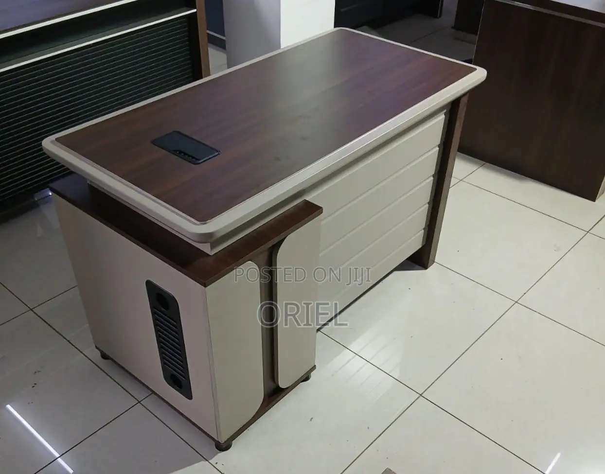 Office Desk : 120CM Executive Desk for Staff