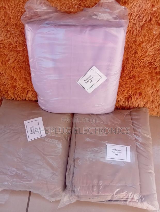 Luxury Plain Bedsheet – Elegant, Soft Long Lasting