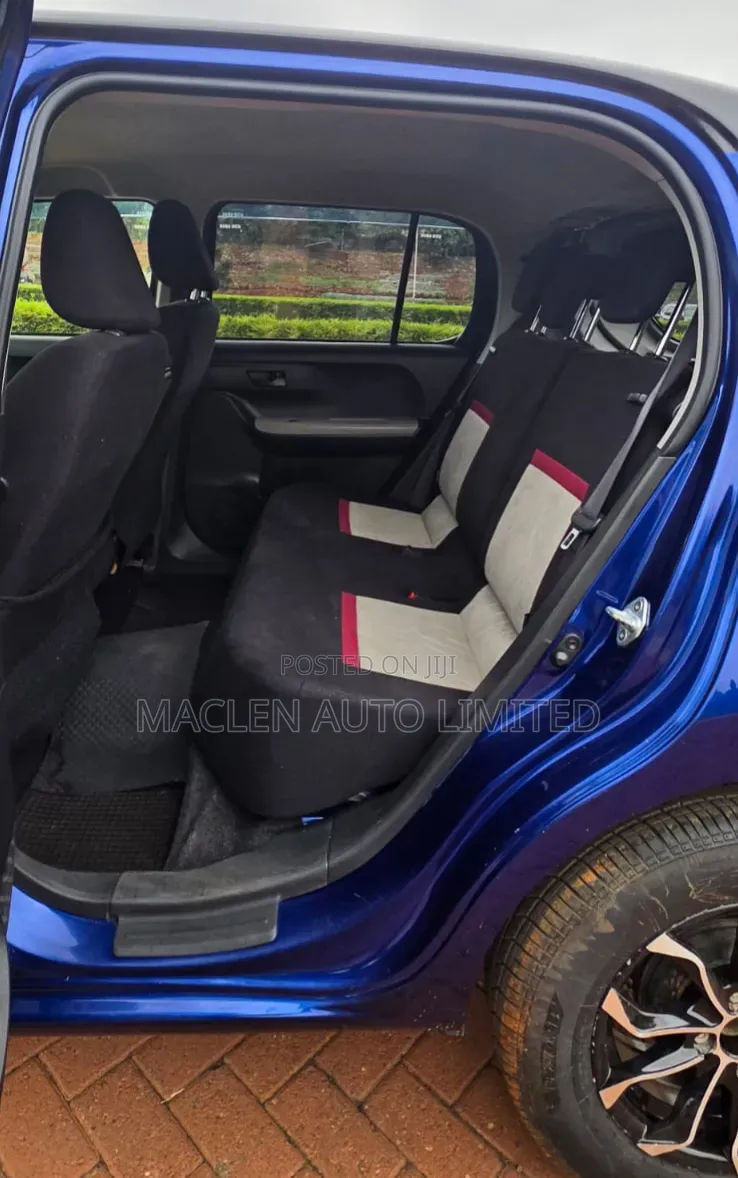 Toyota Passo 2017 Blue
