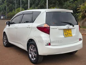 Toyota Ractis 2012 White