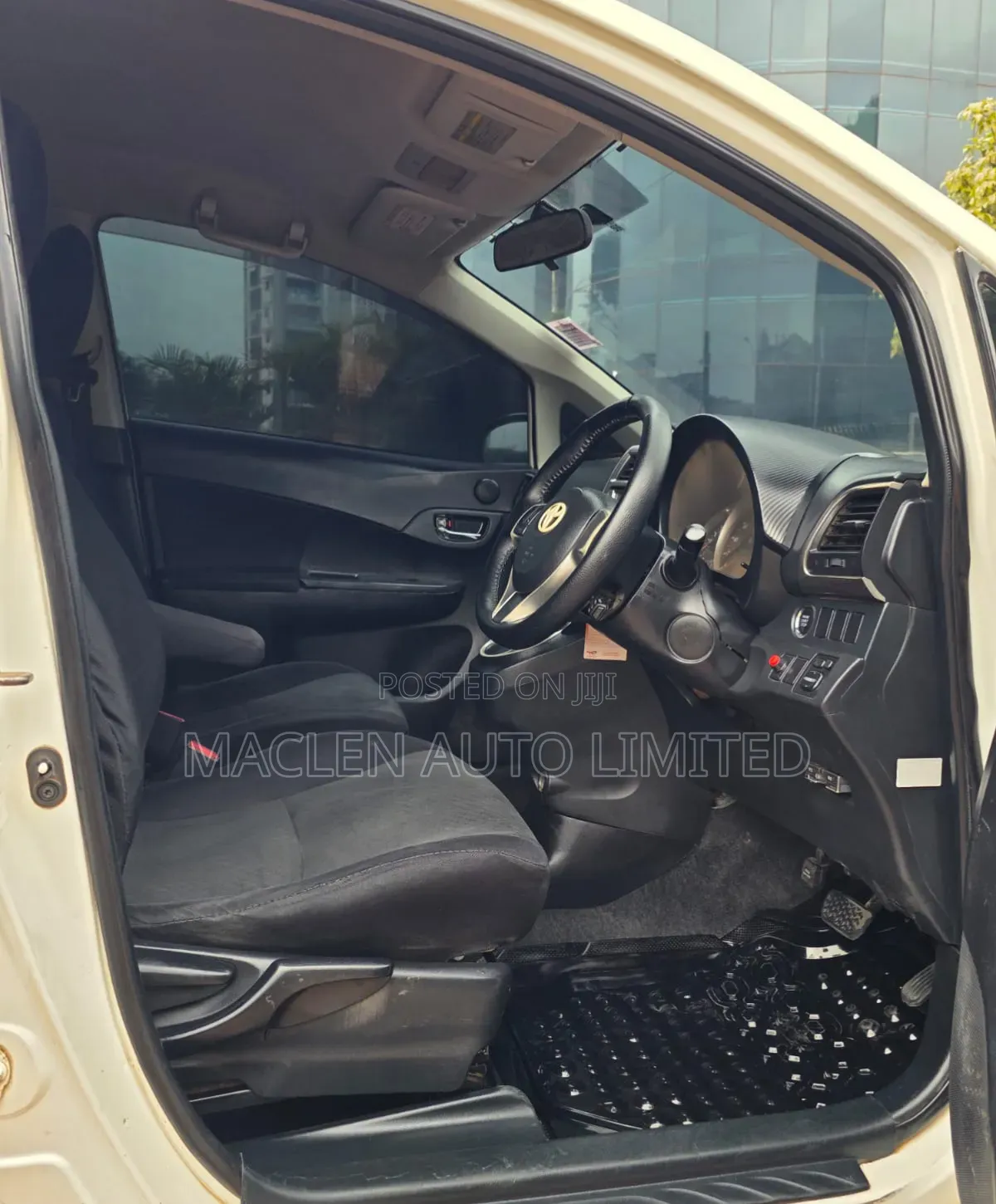 Toyota Ractis 2012 White
