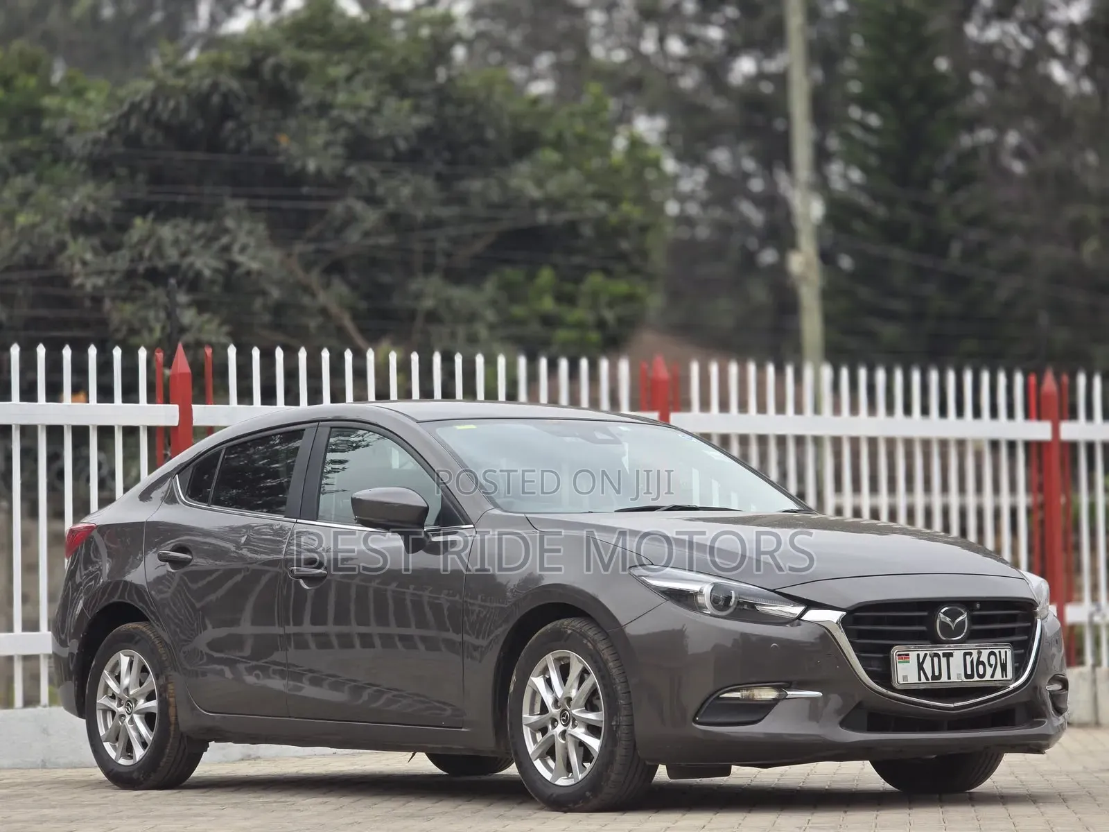 Mazda Axela 2018 Gray