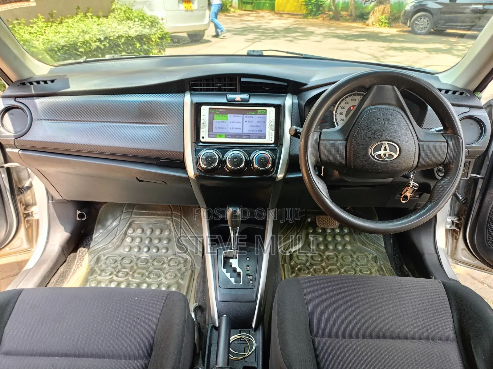 Toyota Corolla Fielder 2012 Silver