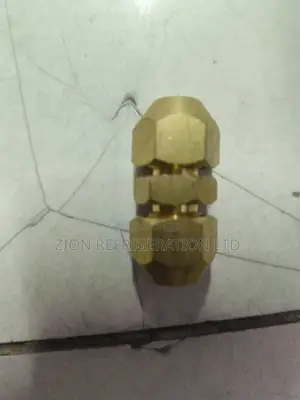 Brass Straight Joint 6/8