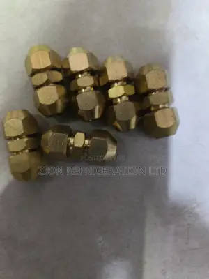 Brass Straight Joint 6/8
