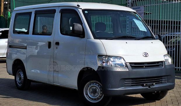 Toyota TownAce 2019 White - thumbnail 3