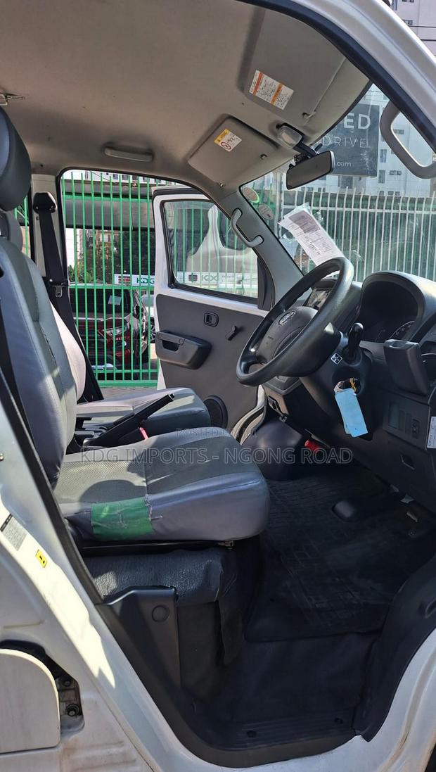 Toyota TownAce 2019 White - thumbnail 7