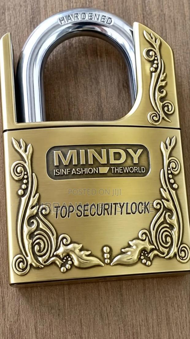 Mindy 70mm Heavy Duty Security Padlock - thumbnail 2
