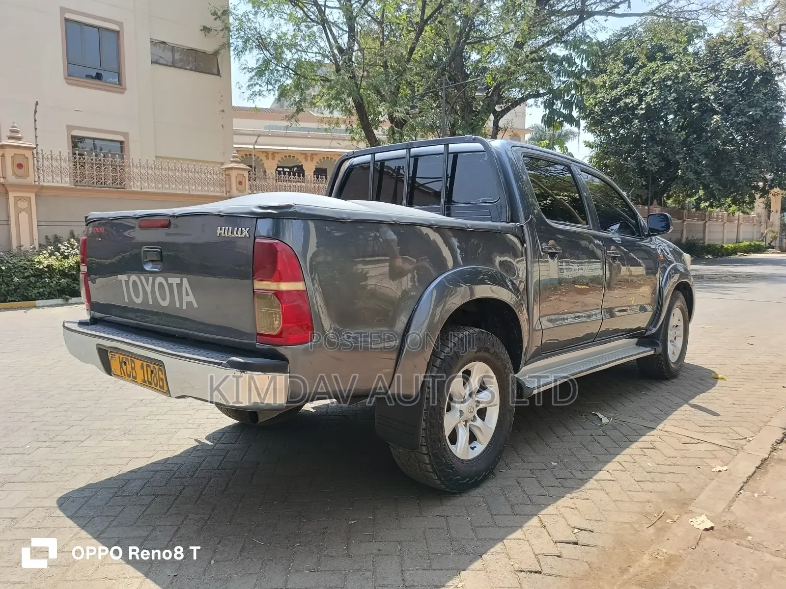 Toyota Hilux 2014 Blue