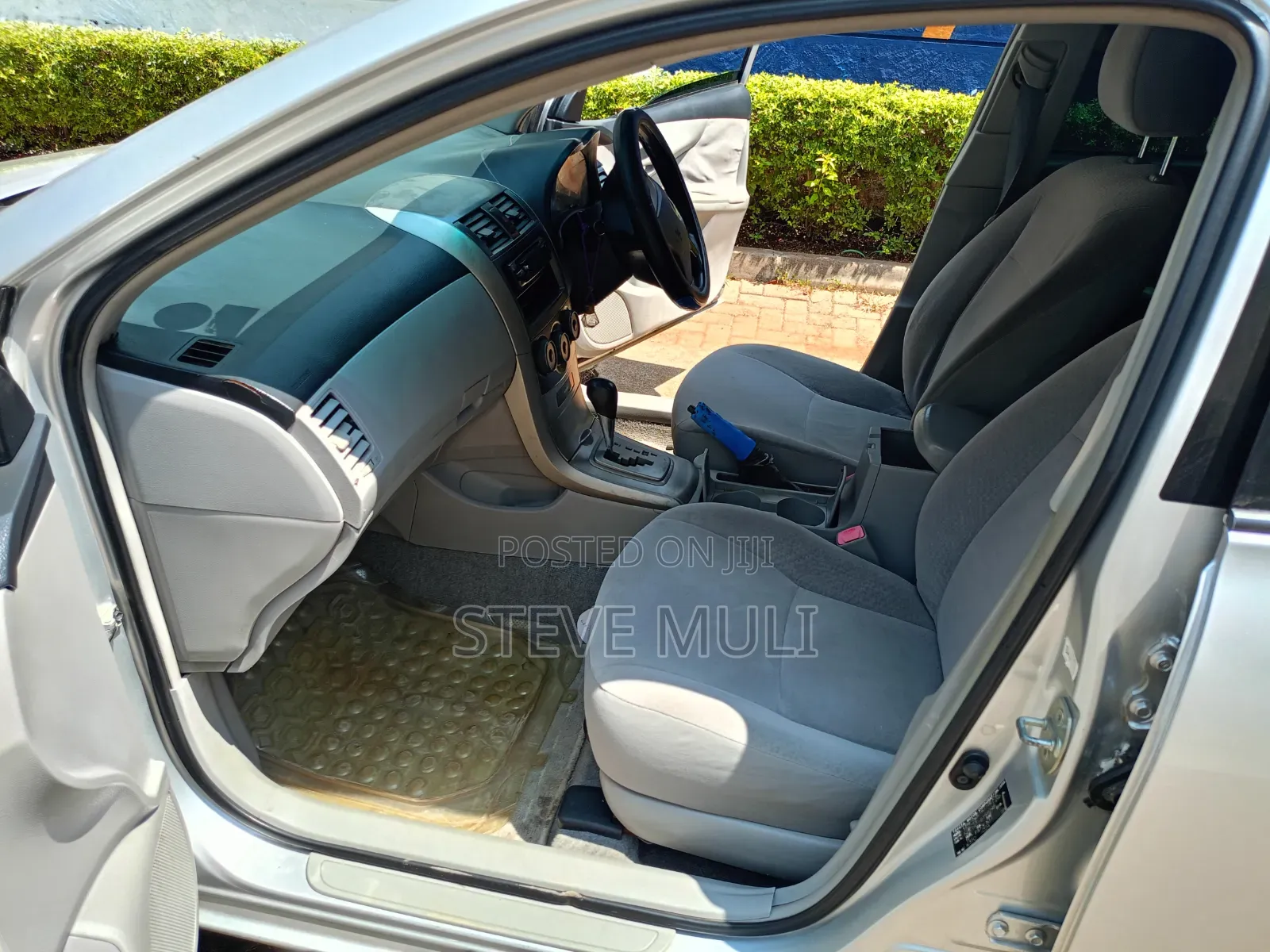 Toyota Axio 2010 Silver