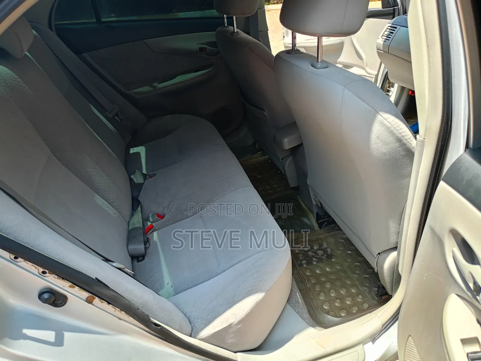 Toyota Axio 2010 Silver