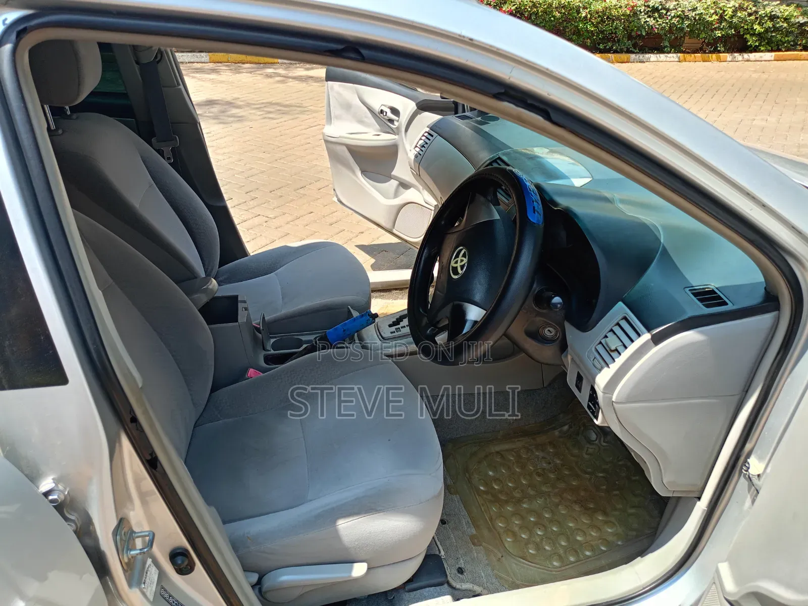 Toyota Axio 2010 Silver
