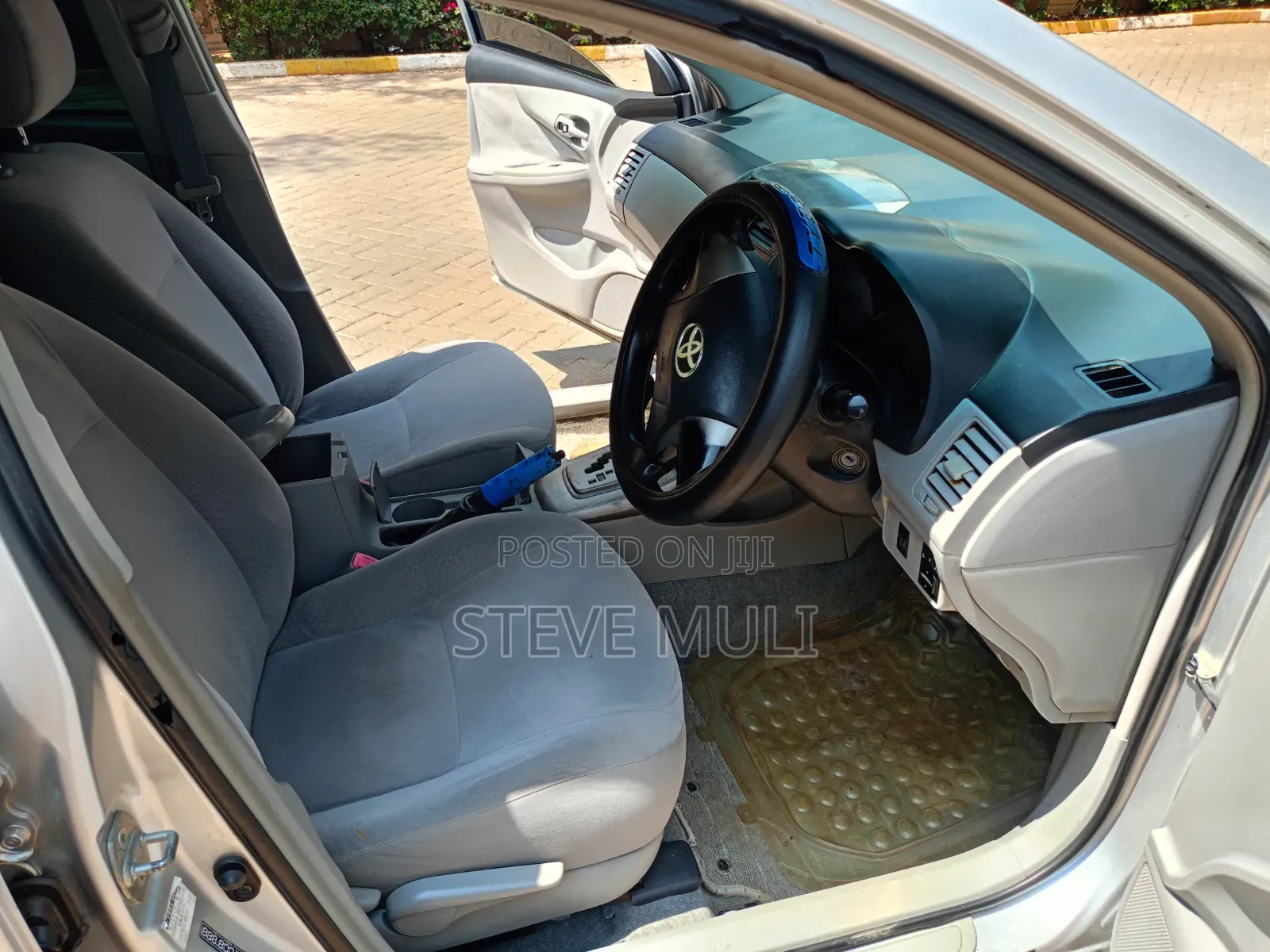 Toyota Axio 2010 Silver