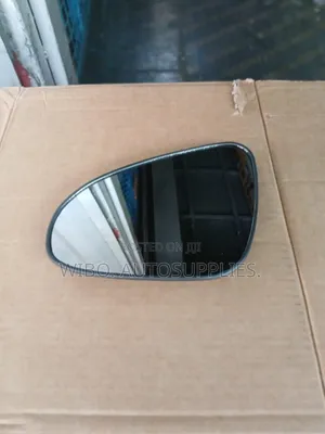 Sidemirror Glass/Inner Mirror Toyota Vitz 2012 Onwards.
