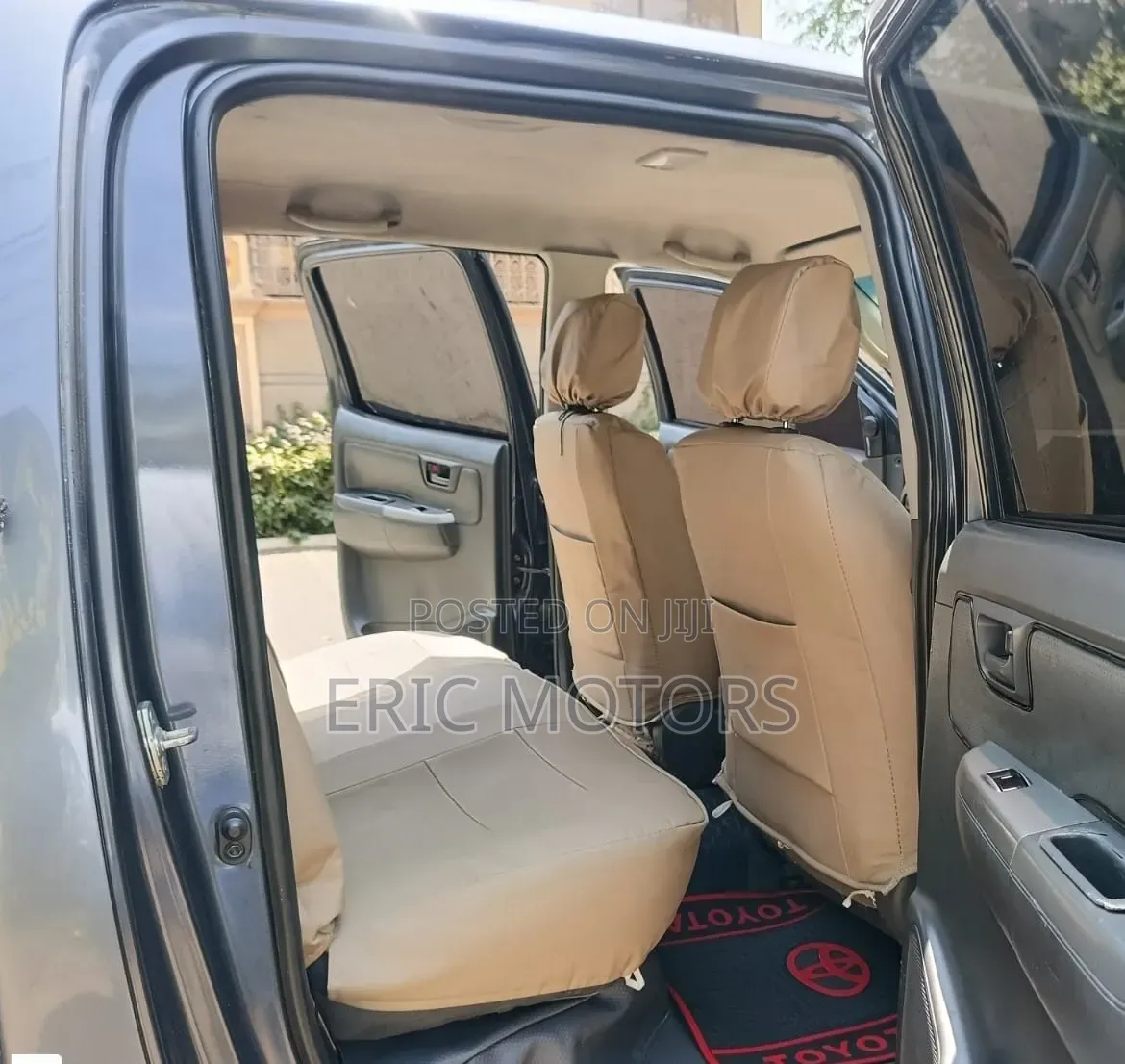 Toyota Hilux 2015 Gray