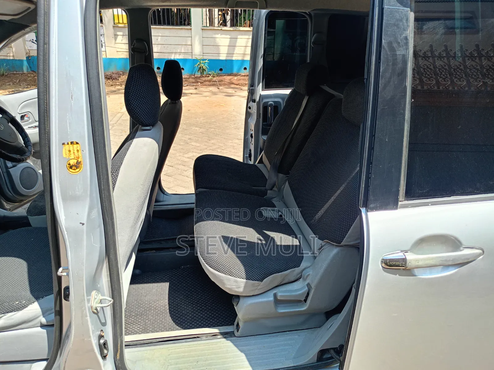 Toyota Sienta 2007 Silver