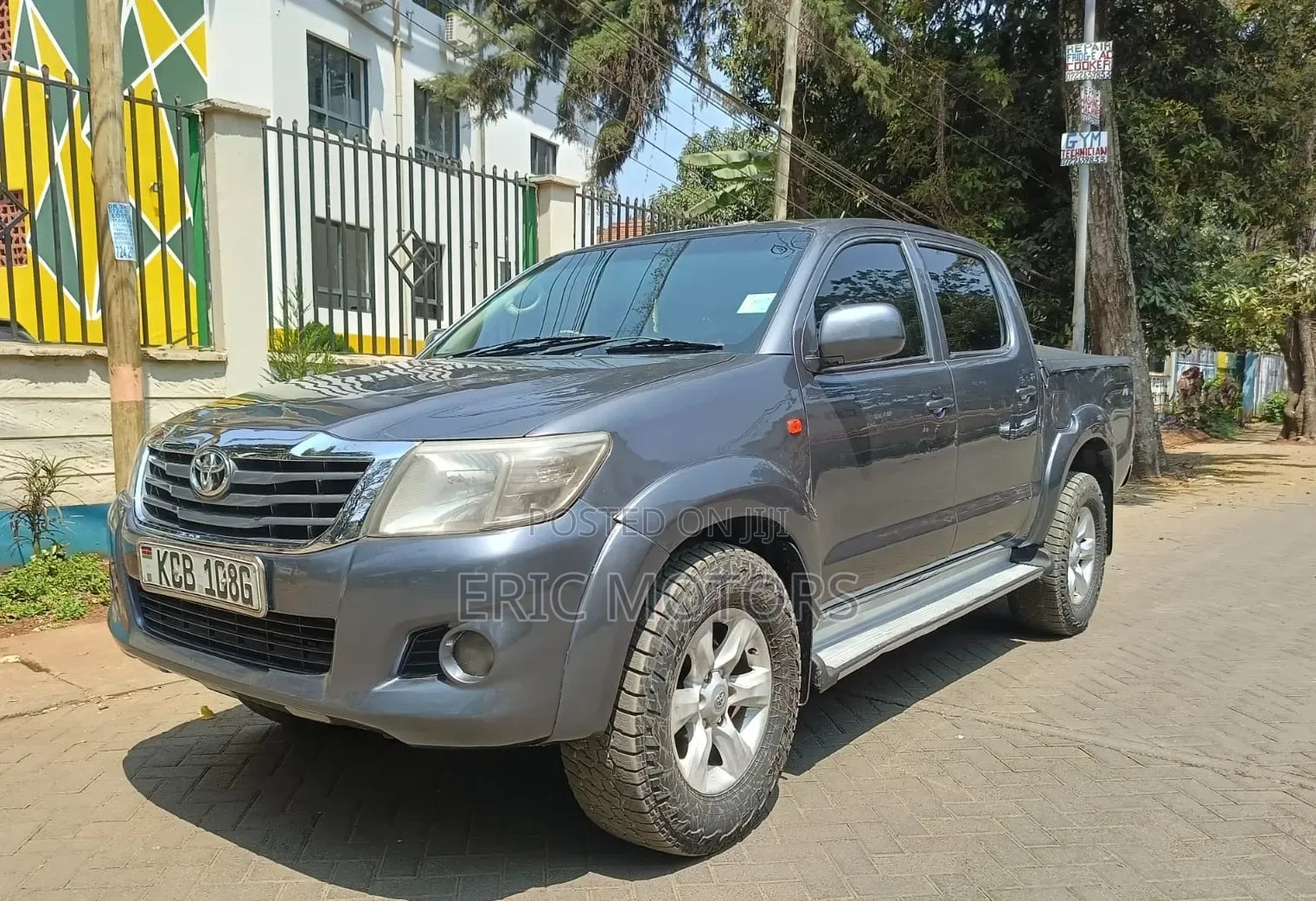 Toyota Hilux 2015 Gray