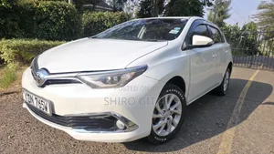 Toyota Auris 2017 White