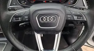 Audi Q5 2.0T Premium AWD quattro 2019 White