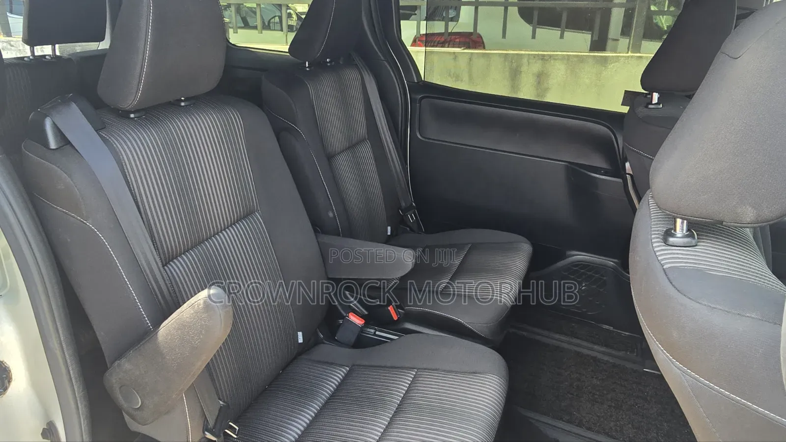 Toyota Voxy X 2WD 7-Seater 2019 White