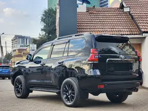 Toyota Land Cruiser Prado 2.8 2020 Black