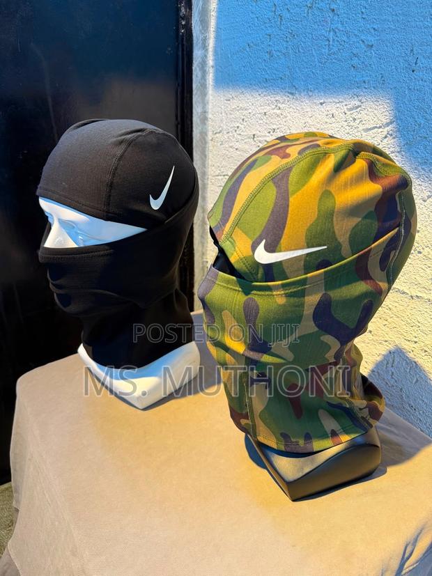 Nike Pro Hyperwarm Balaclava Hood - thumbnail 2