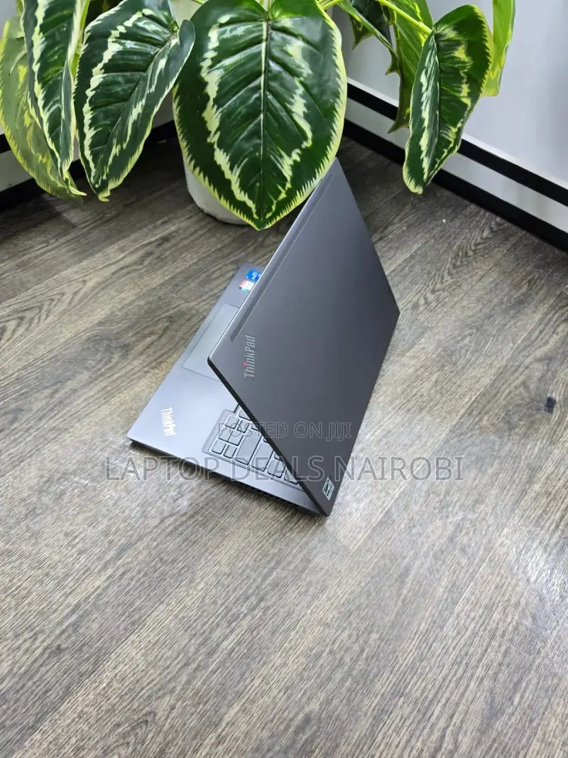 Laptop Lenovo ThinkPad X380 Yoga 16GB Intel Core i5 SSD 256GB