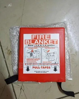 1.2m X 1.2m Fiberglass Fire Blanket With Wall Case – Fire Safety
