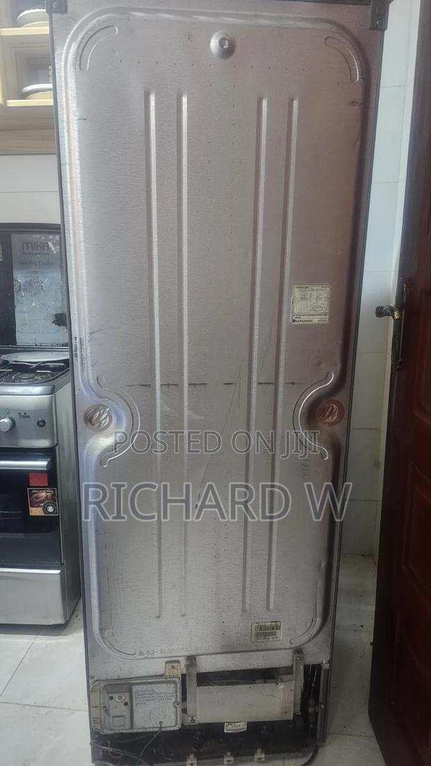 LG Double Door Fridge - thumbnail 4