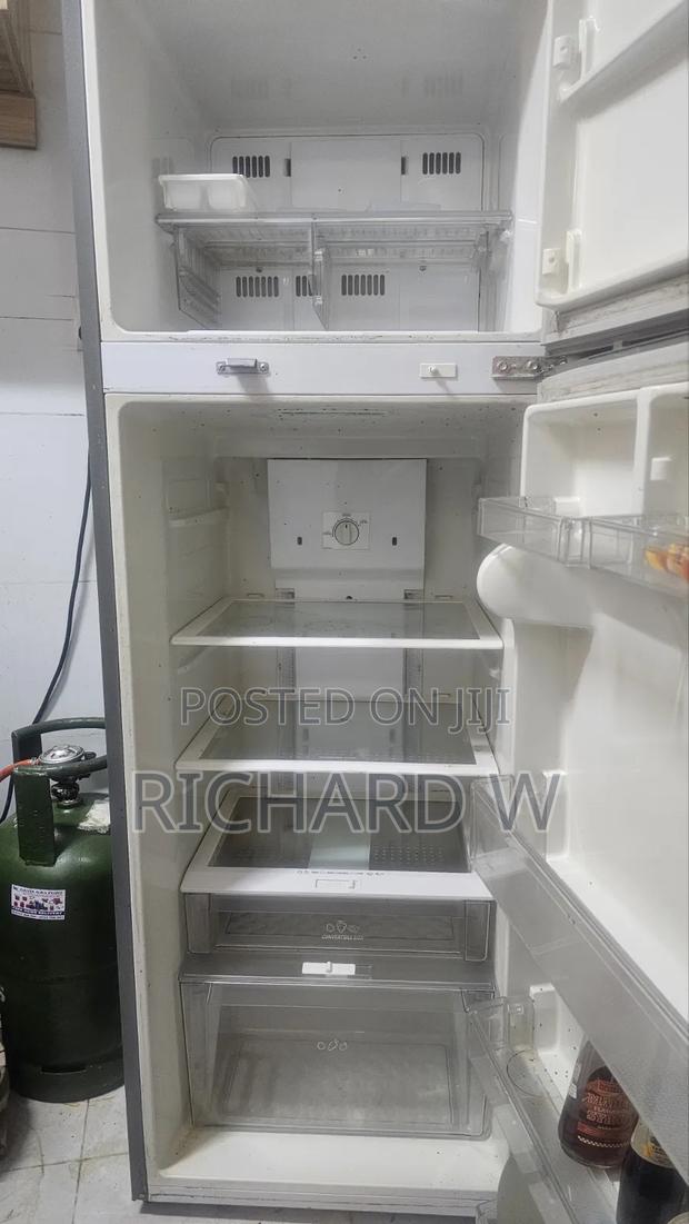LG Double Door Fridge - thumbnail 5