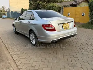 Mercedes-Benz C200 2012 Silver
