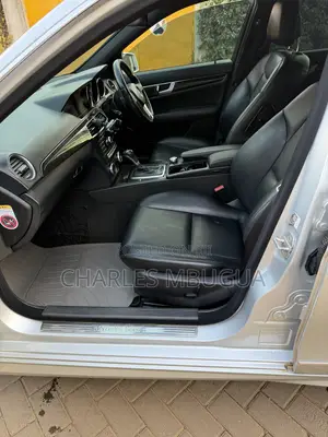 Mercedes-Benz C200 2012 Silver